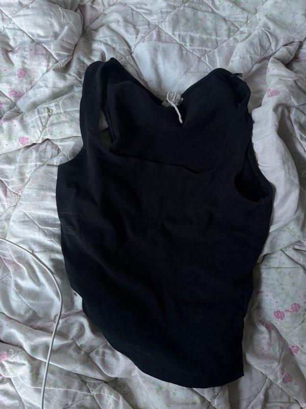Gina tricot svartur basic bolur