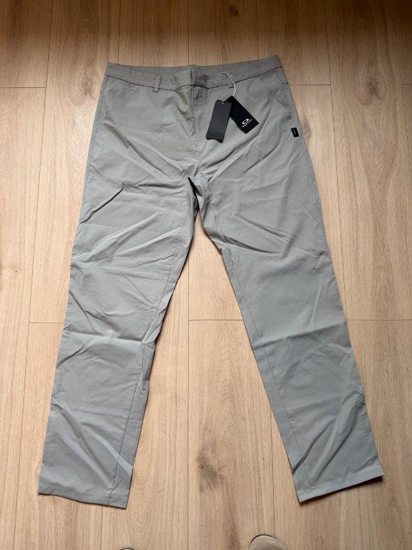Golfbuxur okley