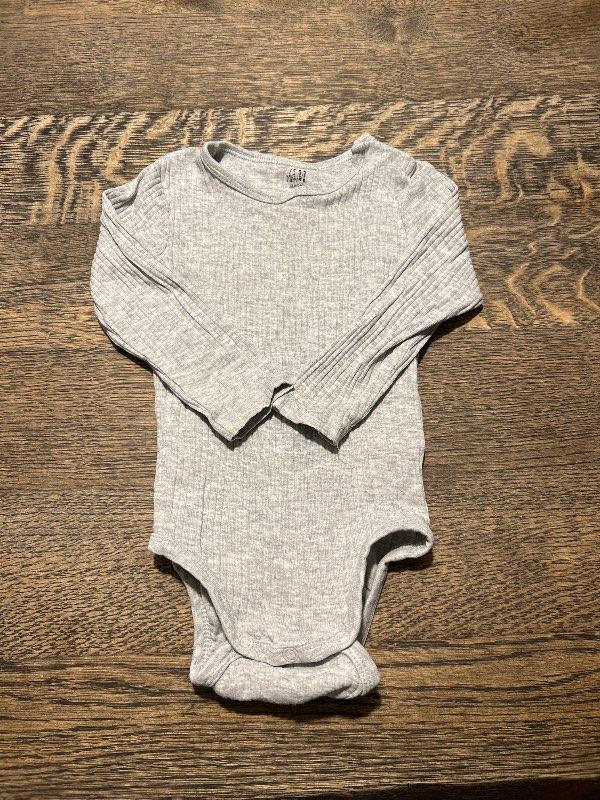 Grá ribbed samfella H&M