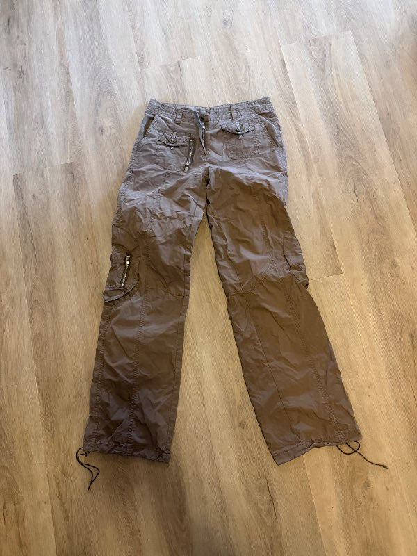 Gráar cargo buxur