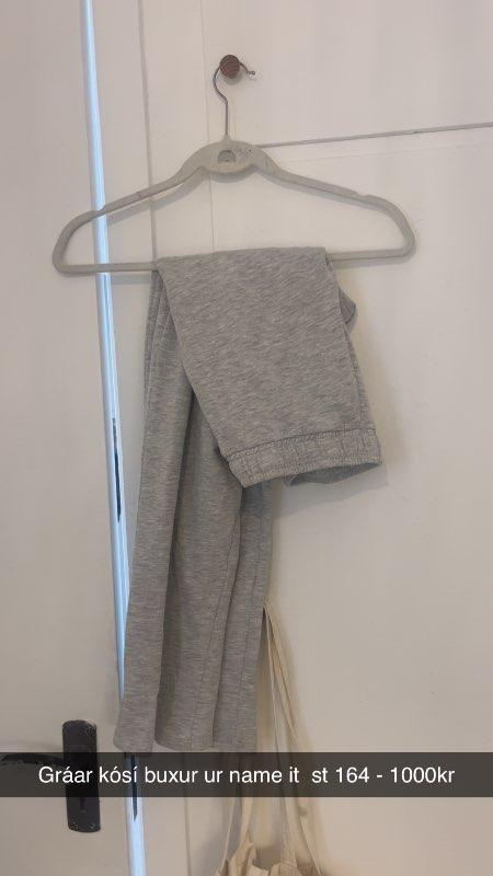 Gráar sweatpants