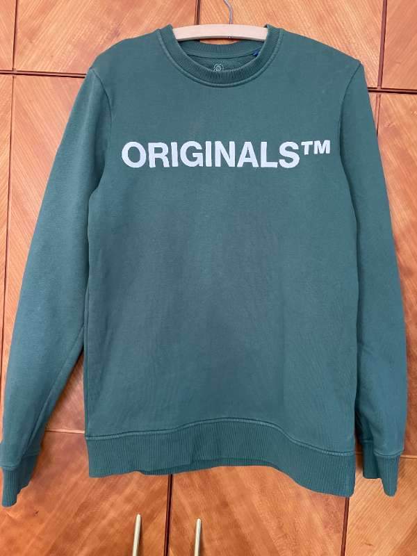 Græn Jack&Jones peysa