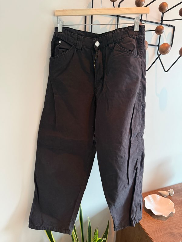 HM baggy buxur barna