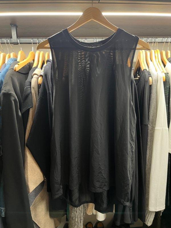 H&M æfingatoppur svartur