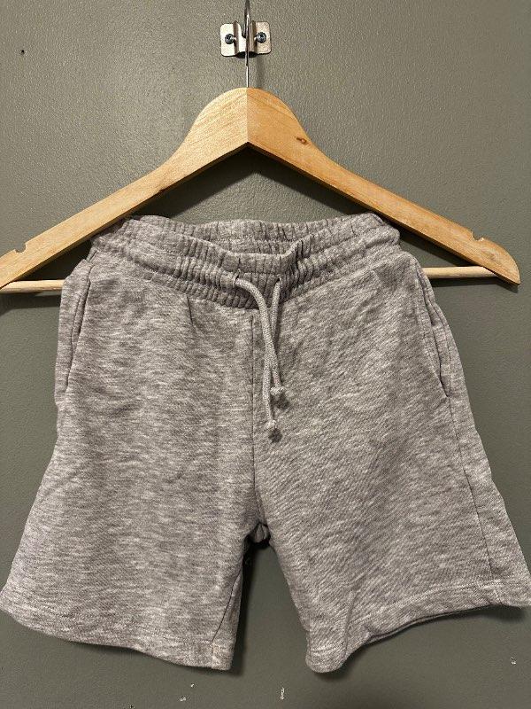 H&M gráar stuttbuxur