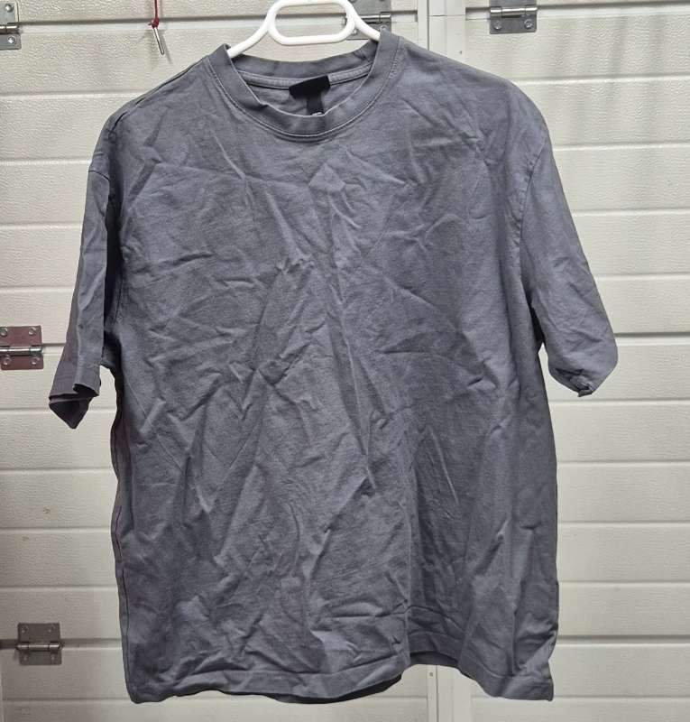 H&M grár bolur