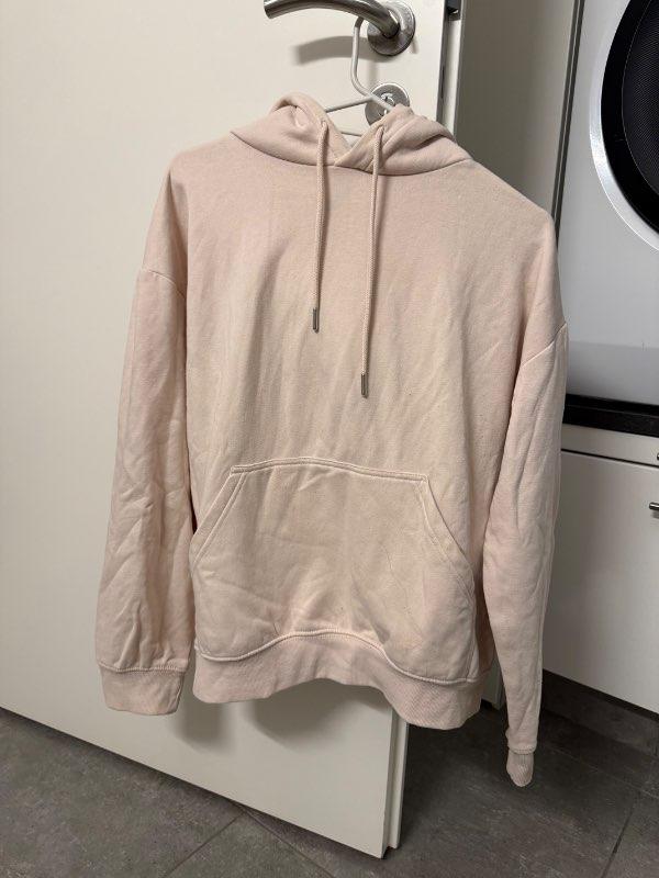 H&M hettupeysa ljós