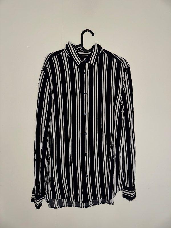 H&M slim fit skyrta