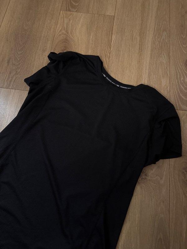 H&M svartur bolur