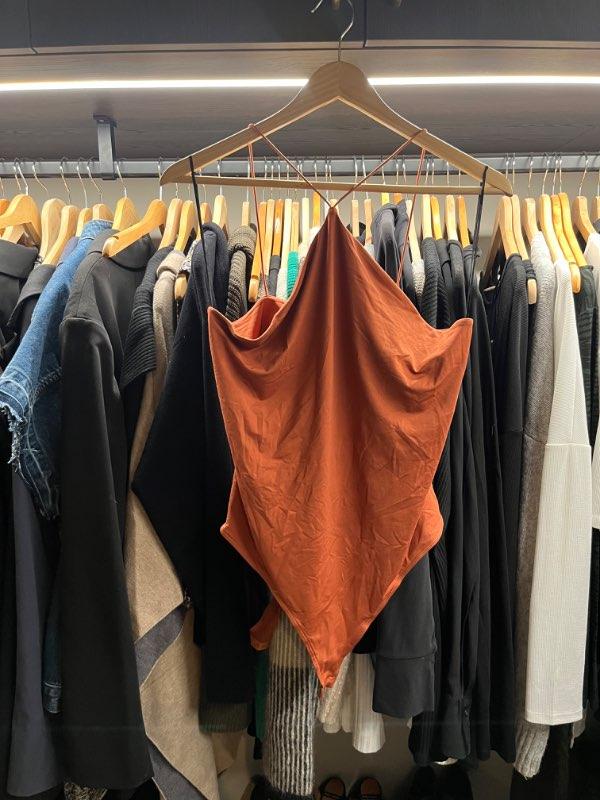 H&M toppur orange