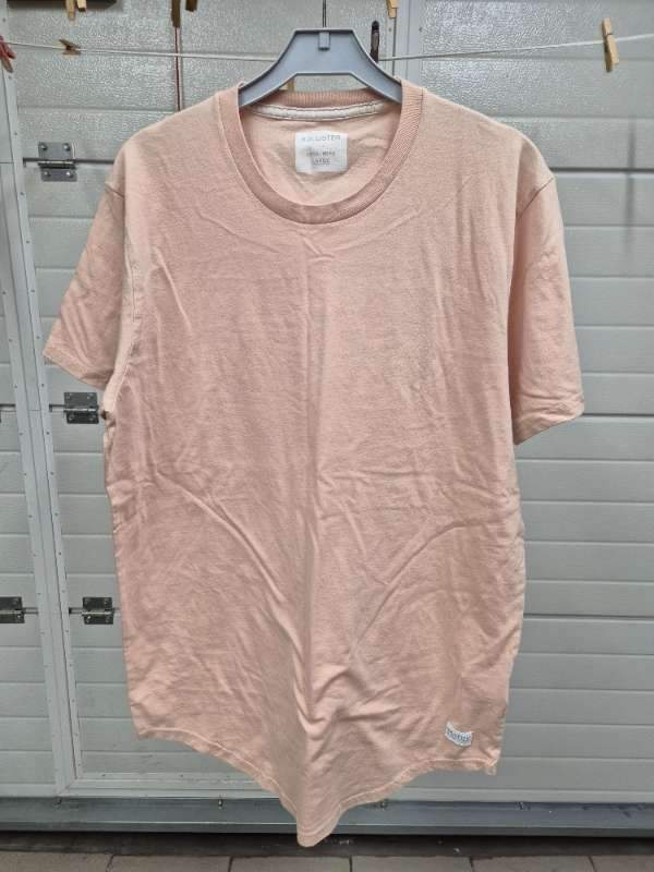 Hollister bolur