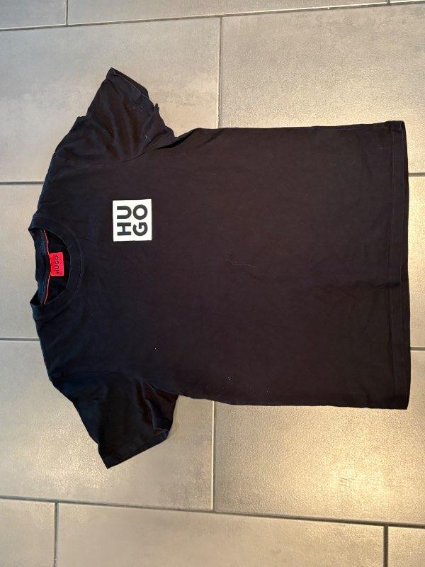 Hugo Boss bolur