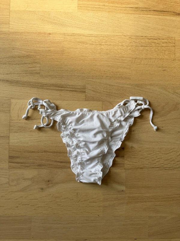 Hvít bikini brók
