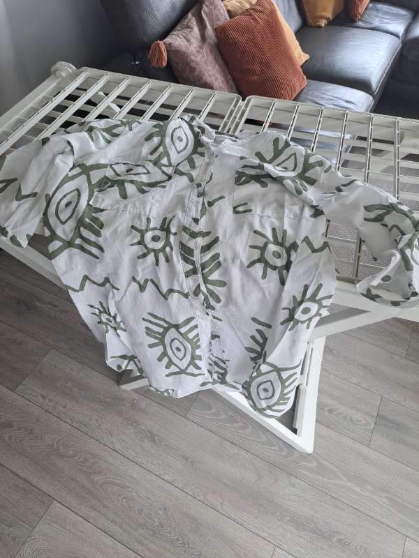 Hvìt og græn mussa