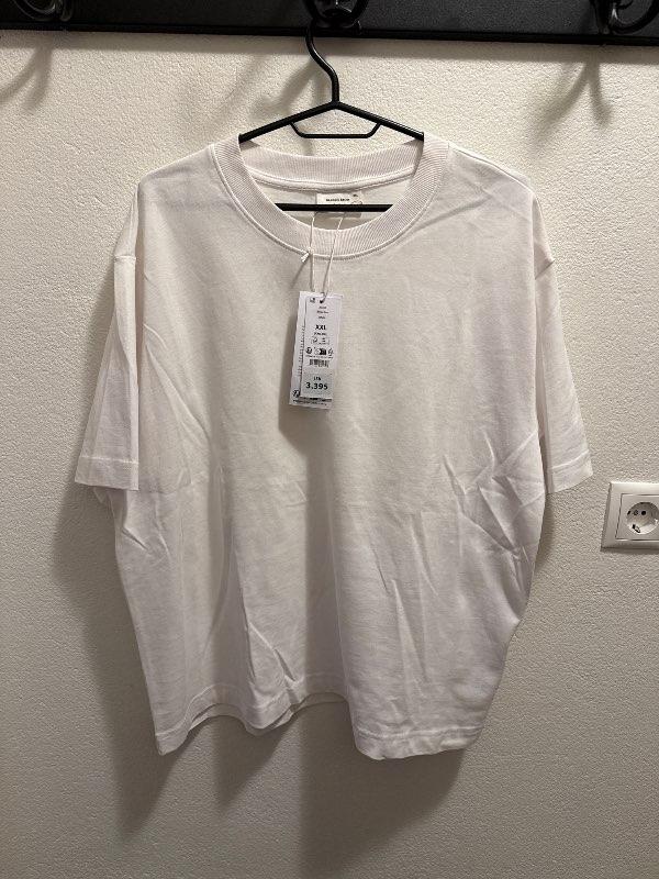 Hvítur bolur gina tricot
