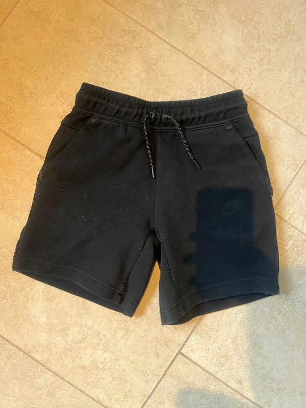 Nike techfleece stuttbuxur