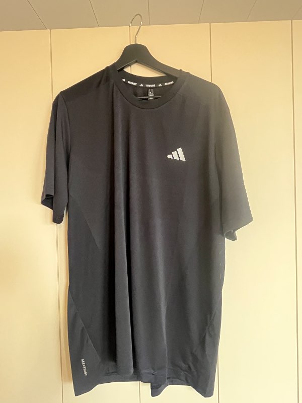 KK ónotaður Adidas