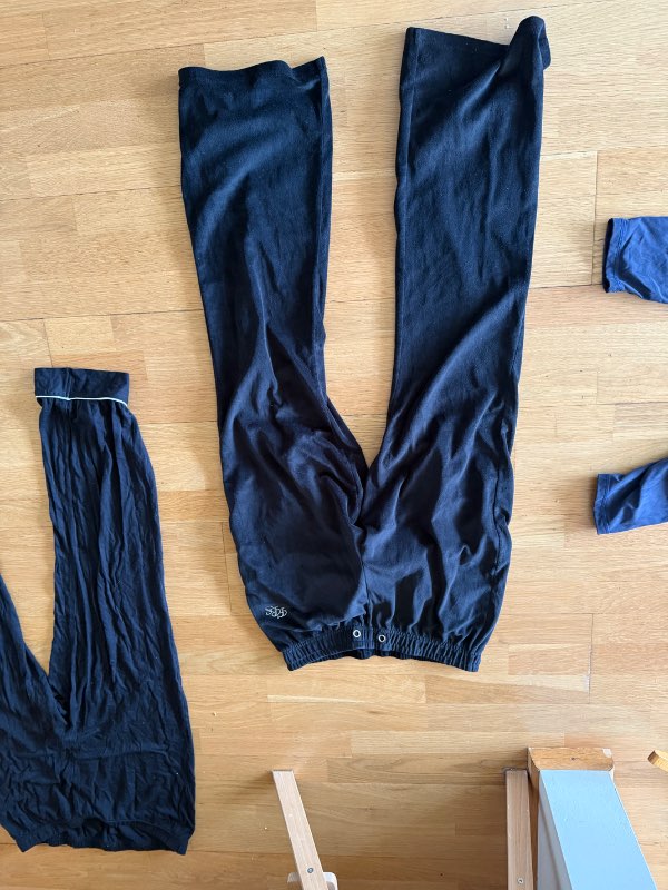 Svartar velúr buxur