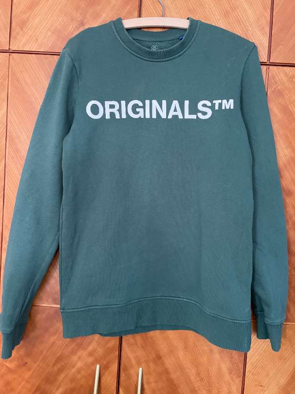 Græn Jack&Jones peysa