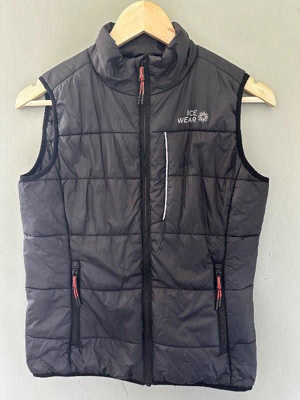 Icewear svart vesti