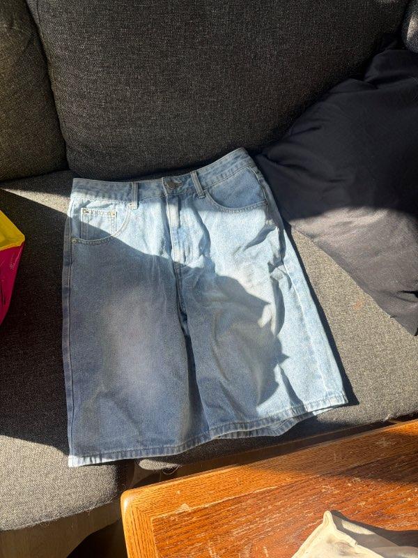 Jorts ljósbláar