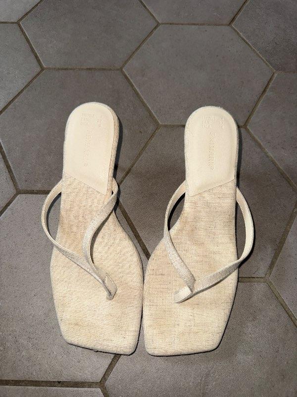 Kitten heels