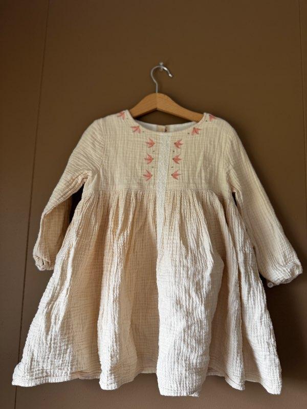 Kjóll beige st. 110