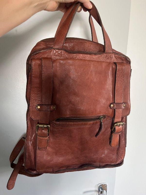 Leather bag