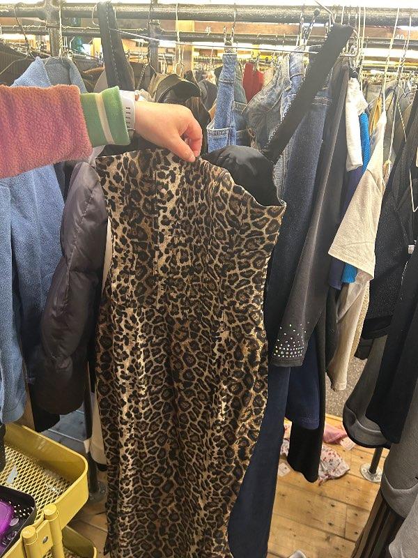 Leopard kjóll