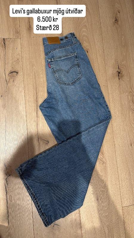 Levi’s útvíðar gallabuxur