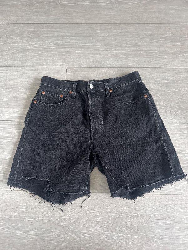 Levis stuttbuxur
