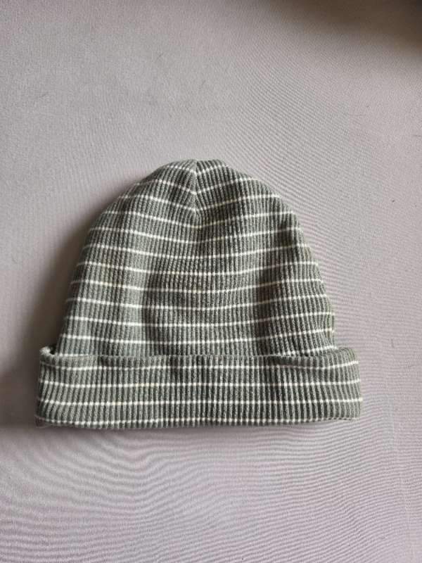 Lindex húfa