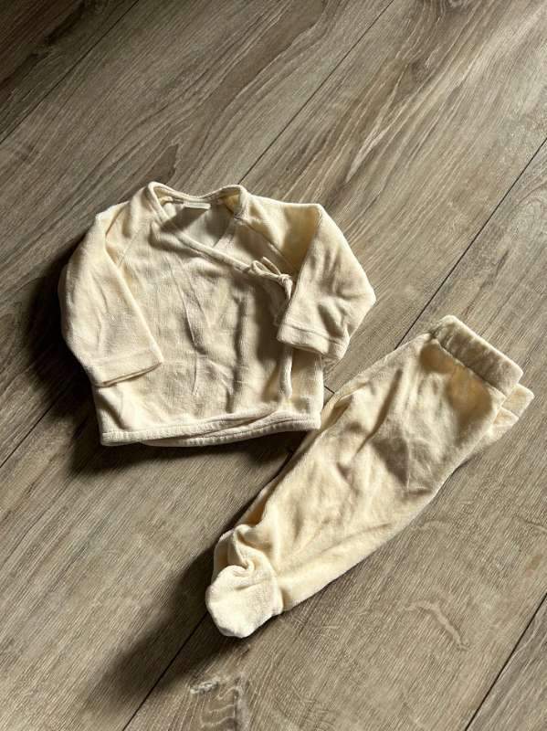Lindex, ljóst sett, peysa og buxur