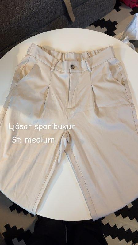 Ljósar sparibuxur