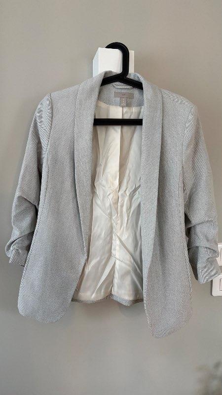 Ljósgrár HM blazer 36
