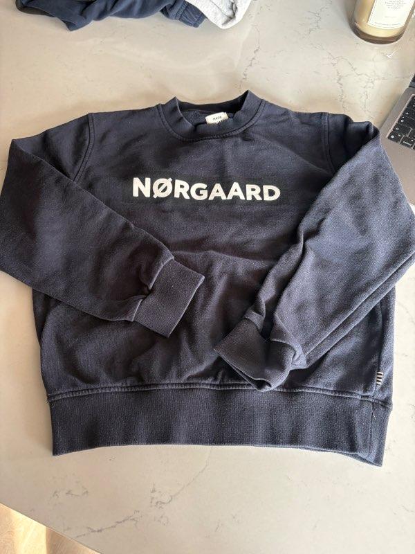 Mads Nørgaard peysa