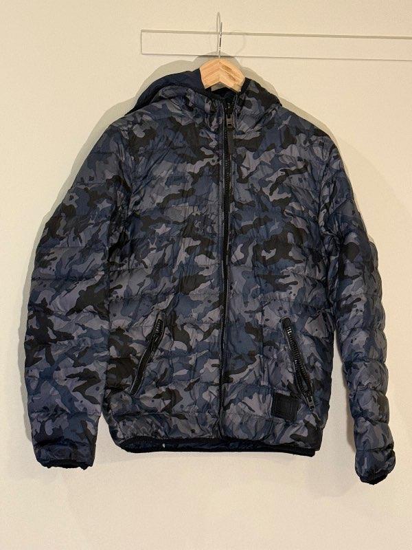 Men’s camouflage puffer jacket
