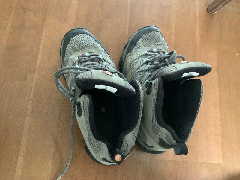 Merrel hiking boots