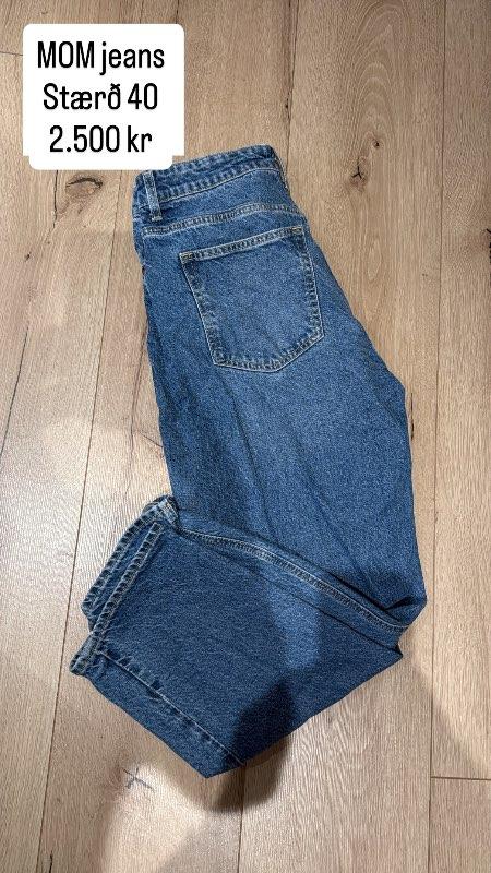 Mom jeans