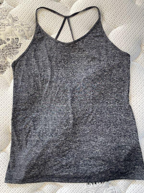 Nike Dri-Fit dökkgrár bolur