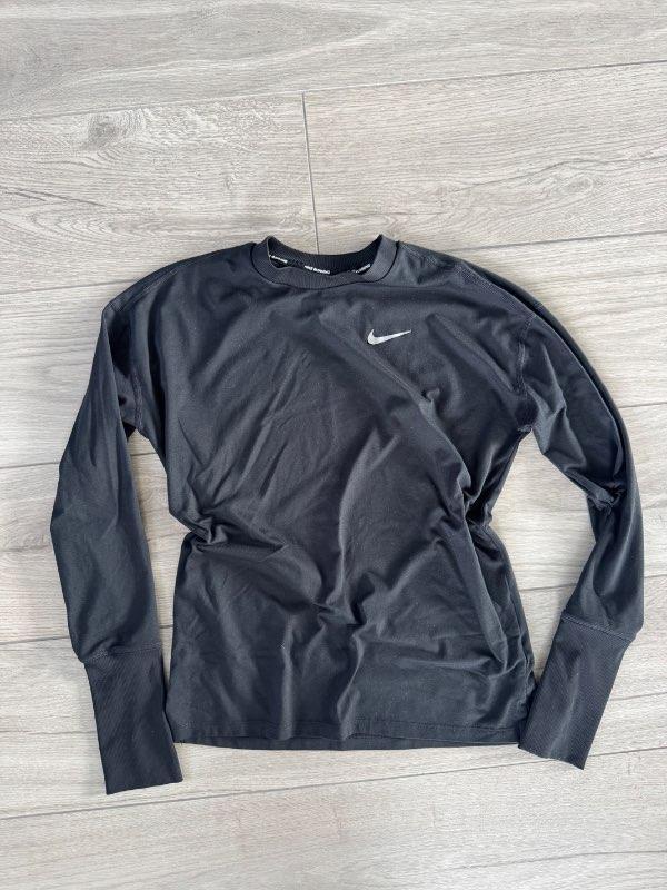 Nike Peysa Svört