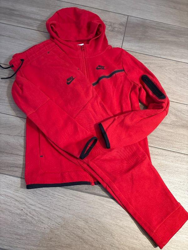Nike Rauður galli