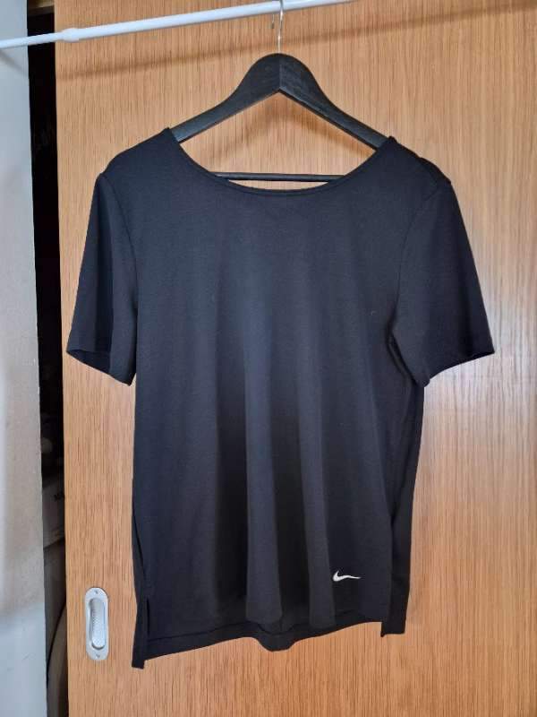 Nike æfingabolur