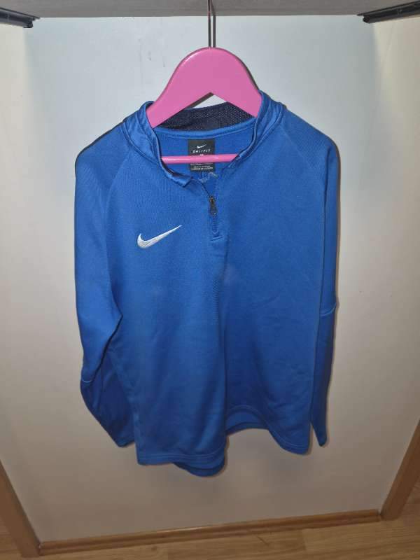 Nike blá