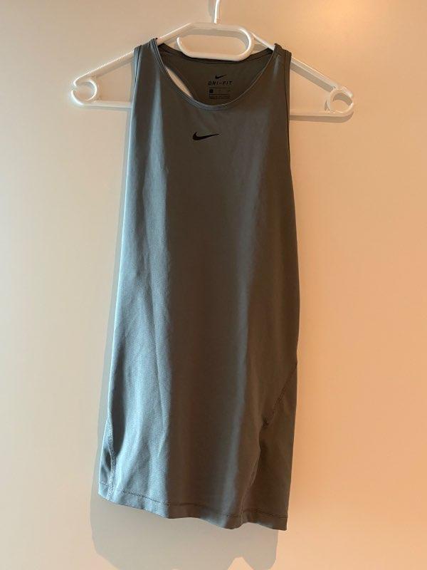 Nike bolur grár