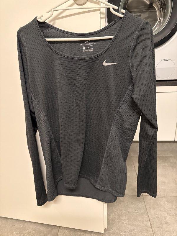 Nike bolur grár