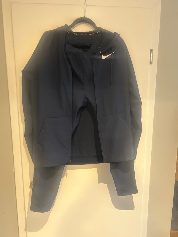 Nike buxur og jakki blátt