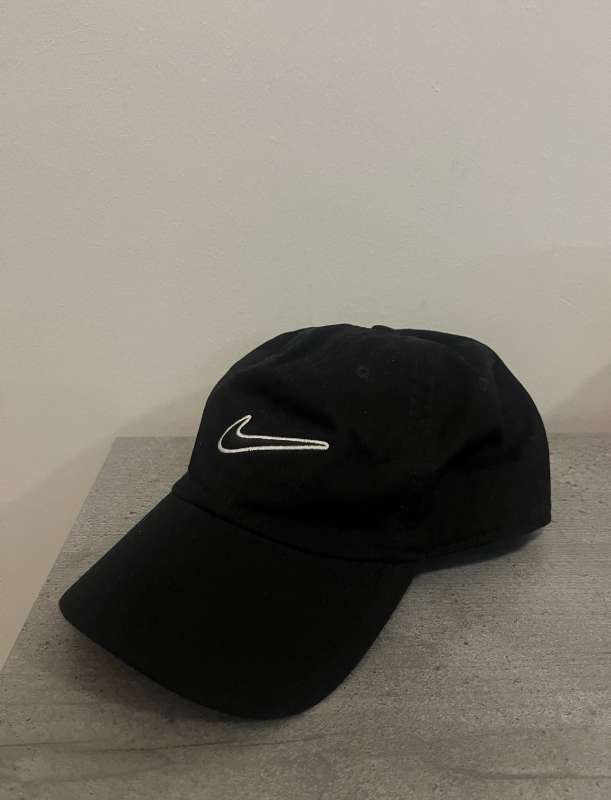 Nike derhúfa