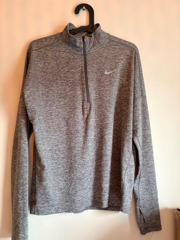 Nike drifit peysa grá