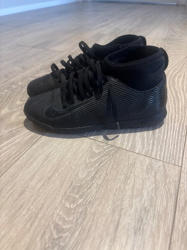 Nike gerfigrasskór